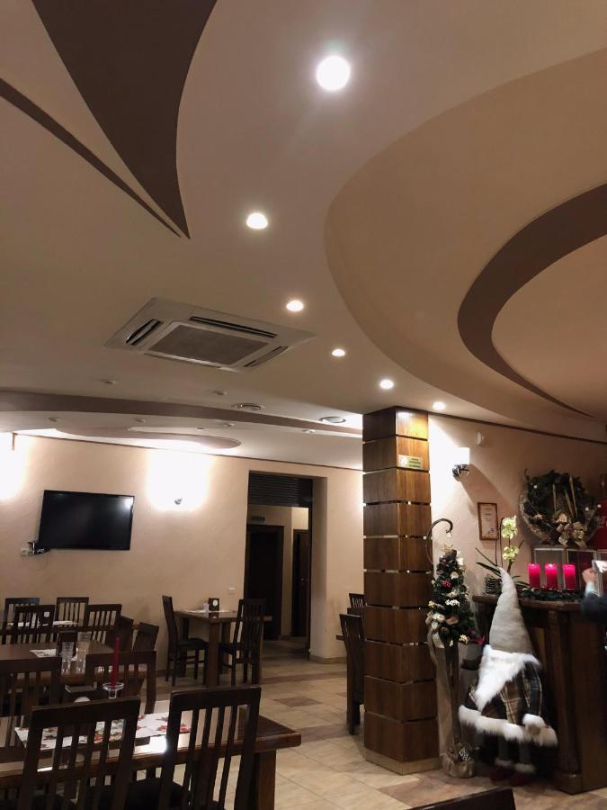 Orhideya Bed & Breakfast Лвив Екстериор снимка