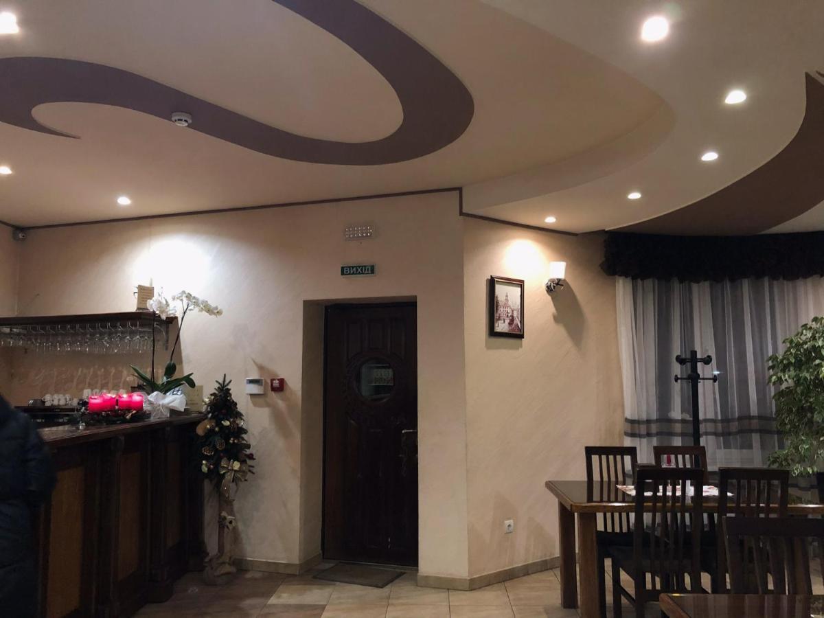 Orhideya Bed & Breakfast Лвив Екстериор снимка