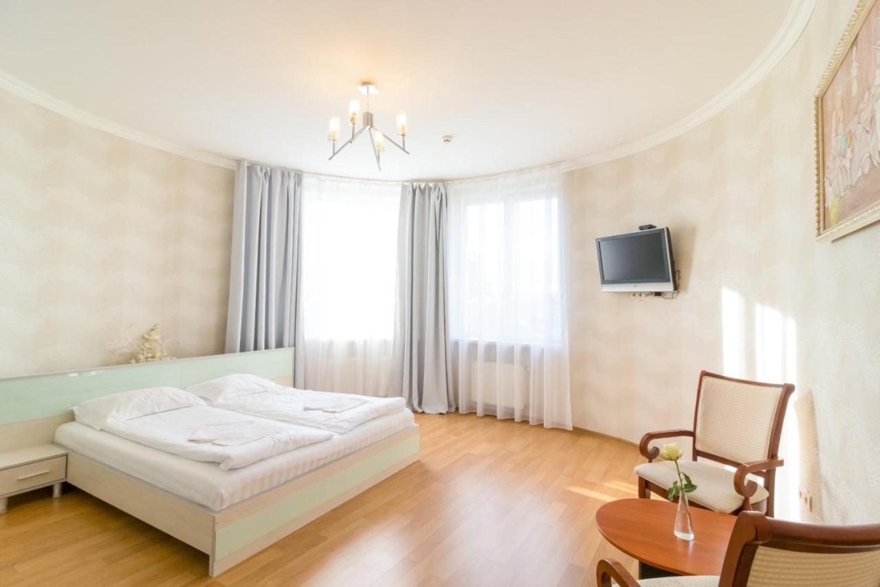 Orhideya Bed & Breakfast Лвив Екстериор снимка