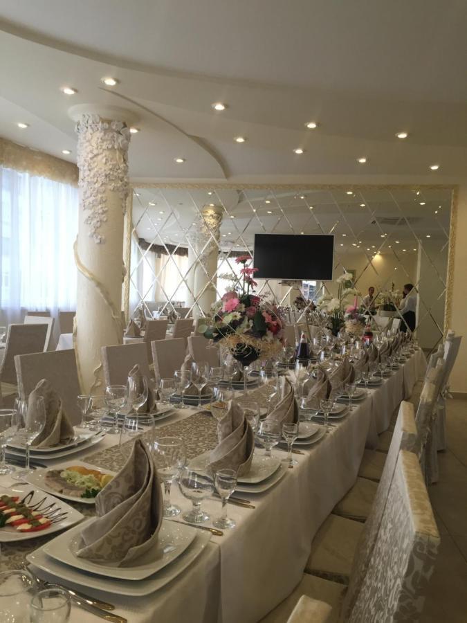 Orhideya Bed & Breakfast Лвив Екстериор снимка