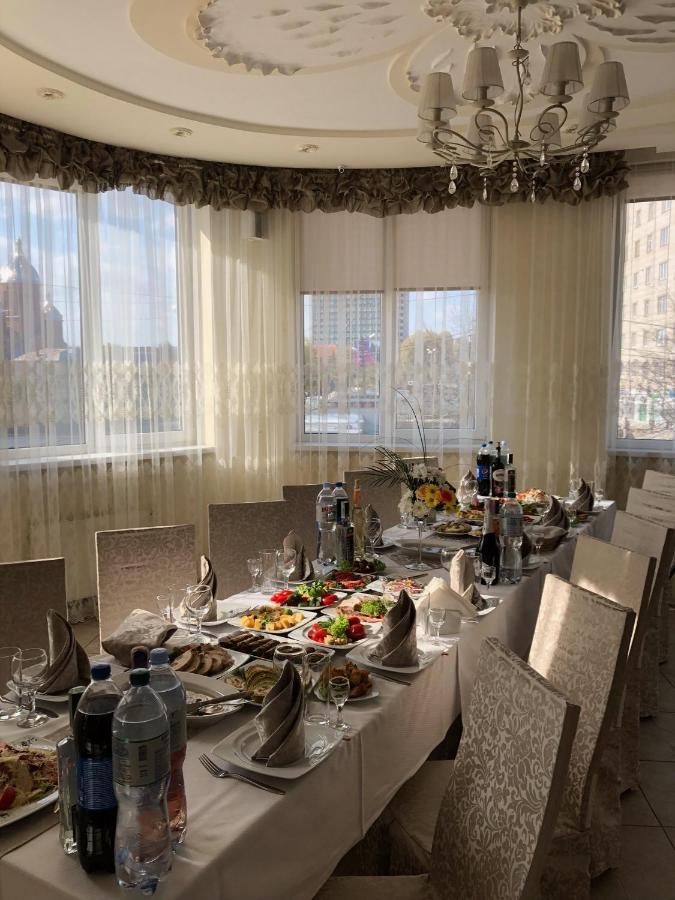 Orhideya Bed & Breakfast Лвив Екстериор снимка