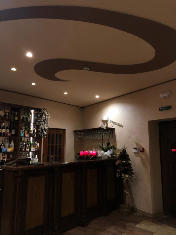 Orhideya Bed & Breakfast Лвив Екстериор снимка